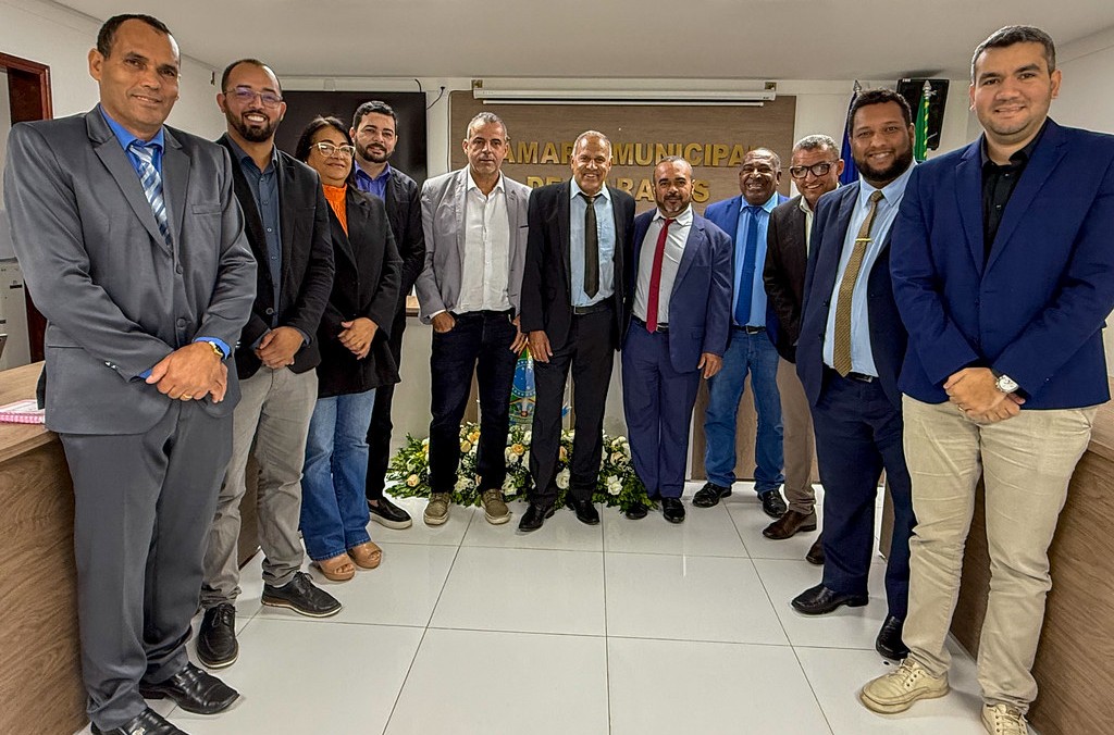 Câmara aprova Projeto do Executivo para atualização do piso salarial e reajuste de 5,40% nos vencimentos dos professores efetivos da rede municipal. Com Emenda, Legislativo propõe benefícios também aos professores do REDA da educação básica