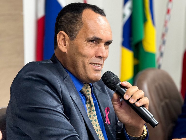 Executivo sanciona Projeto de Lei do vereador Jonas Amorim para criar o Estatuto Municipal da Pessoa com Transtorno do Espectro Autista - TEA; Instituir a Política Municipal de Atendimento ao Direito da Pessoa com TEA e a Carteirinha de Identificação