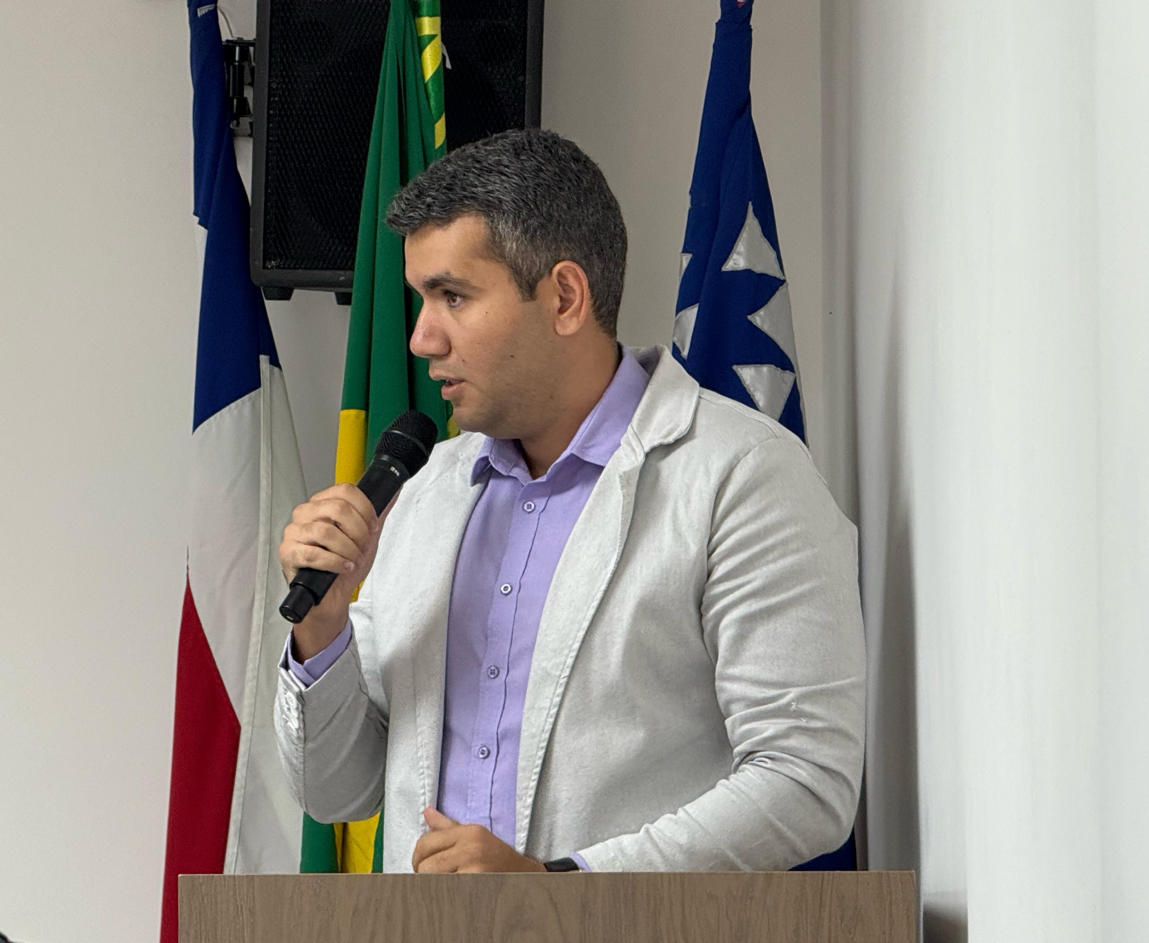 Projeto do vereador Renê Almeida (MDB) para instituir a Política Municipal de prevenção de acidentes e proteção à vida de crianças e adolescentes, com base na Lei Federal 13.722/2018, foi aprovado na Câmara e segue para sanção do Executivo	