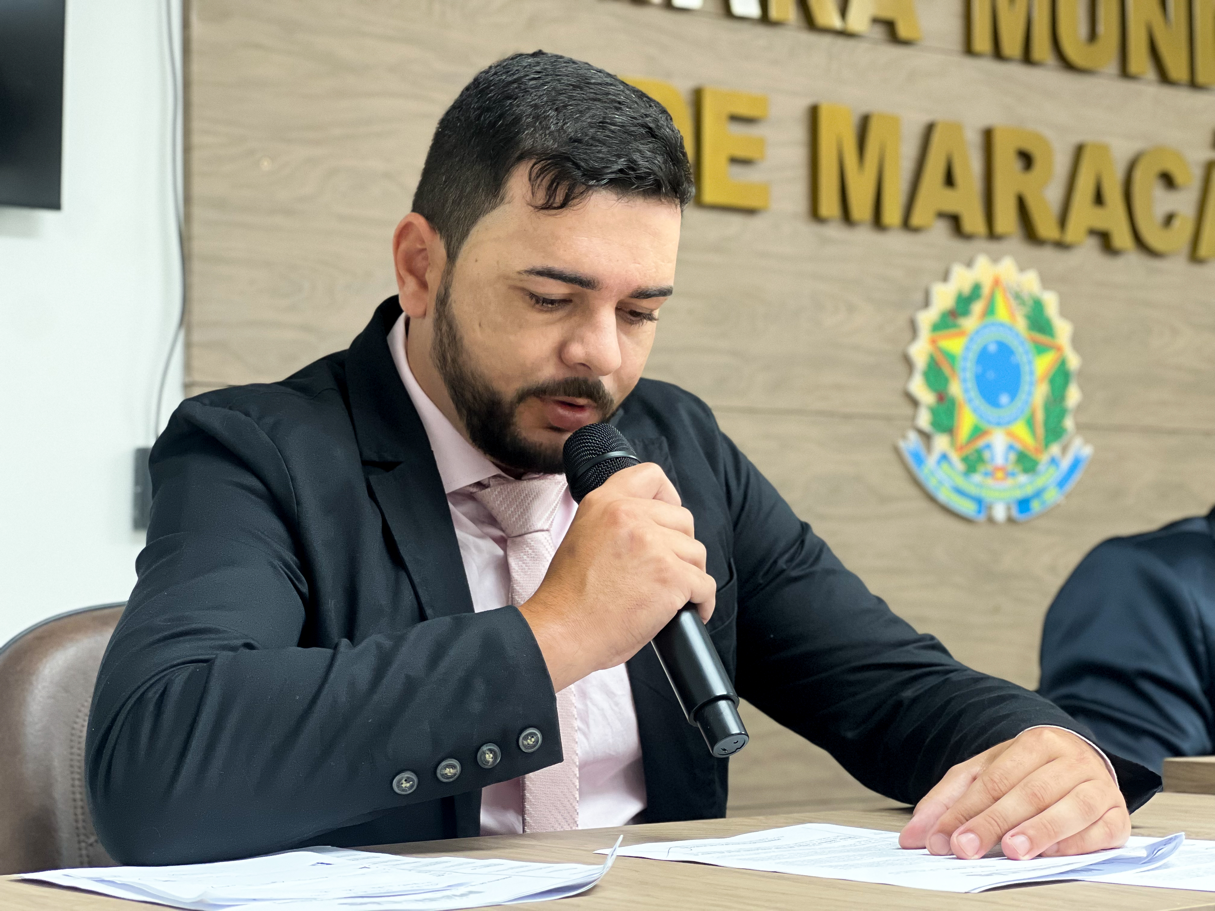 Vereador Heraldo Júnior (PSD) indica ao Executivo a realização de operação tapa-buracos e a troca de lâmpadas em ruas do município	