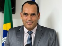 Vereador Jonas Amorim indica ao Executivo a instalação de uma estátua de índio na rotatória central (próximo ao Posto Maracás) e na rotatória do acesso norte (sentido Lajedo do Tabocal)