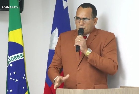 Vereador Jonas Amorim (Republicanos) indica ao Executivo a pavimentação asfáltica em ruas, avenidas e bairros de Maracás	